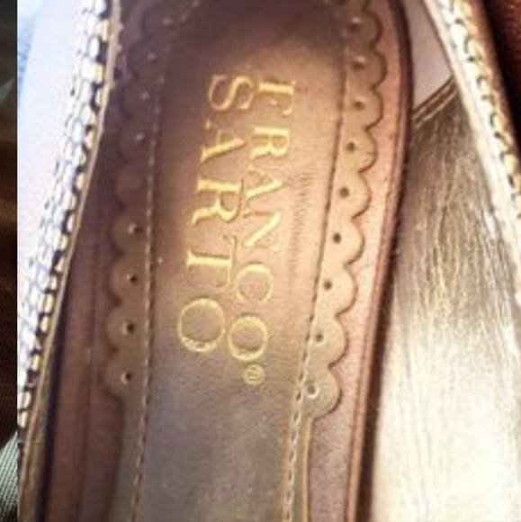 Franco Sarto gold shoes (6.5) (6) - Picture 2 of 4
